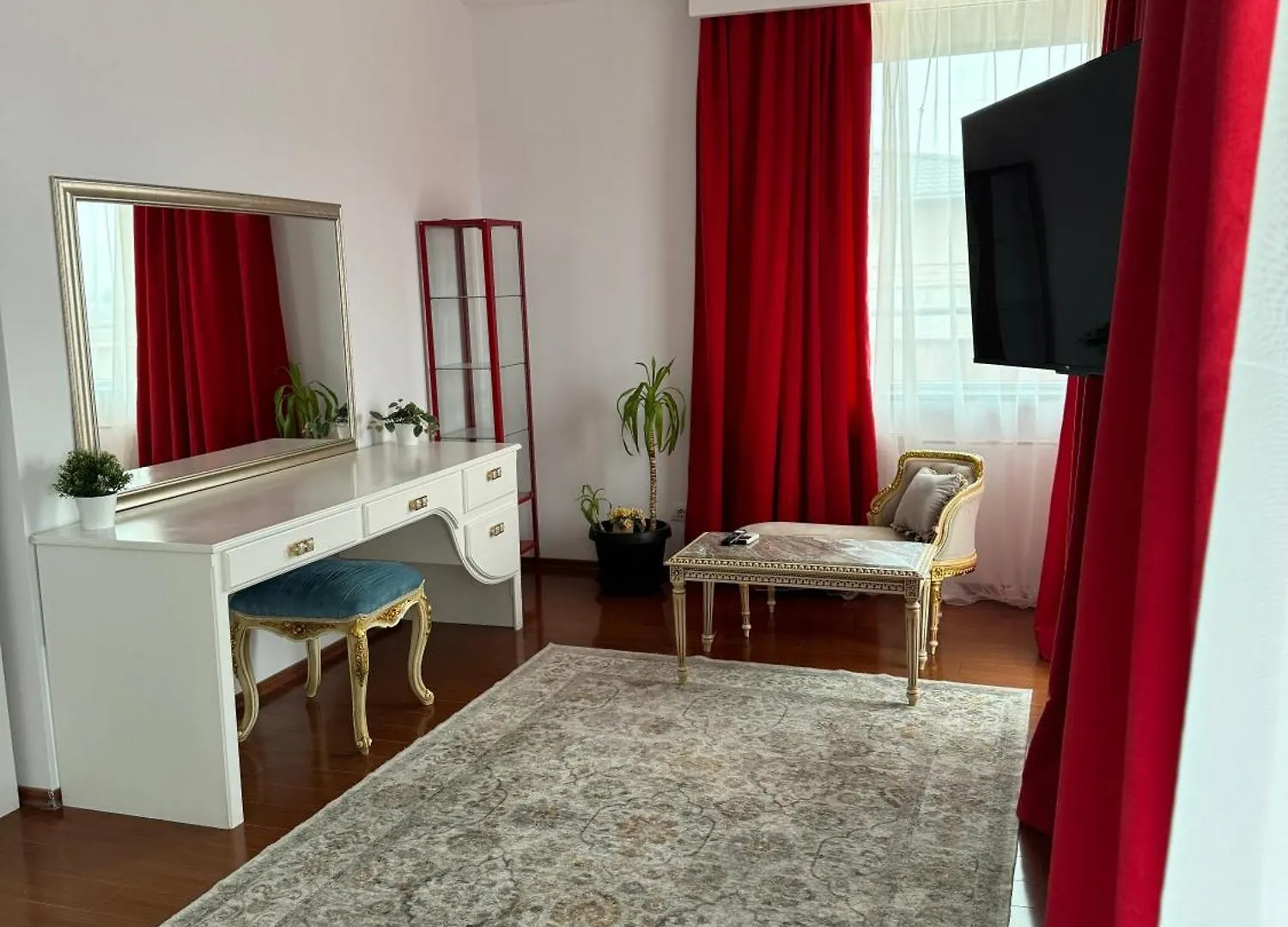 Phoenicia Suites Baneasa Bucharest Hotel